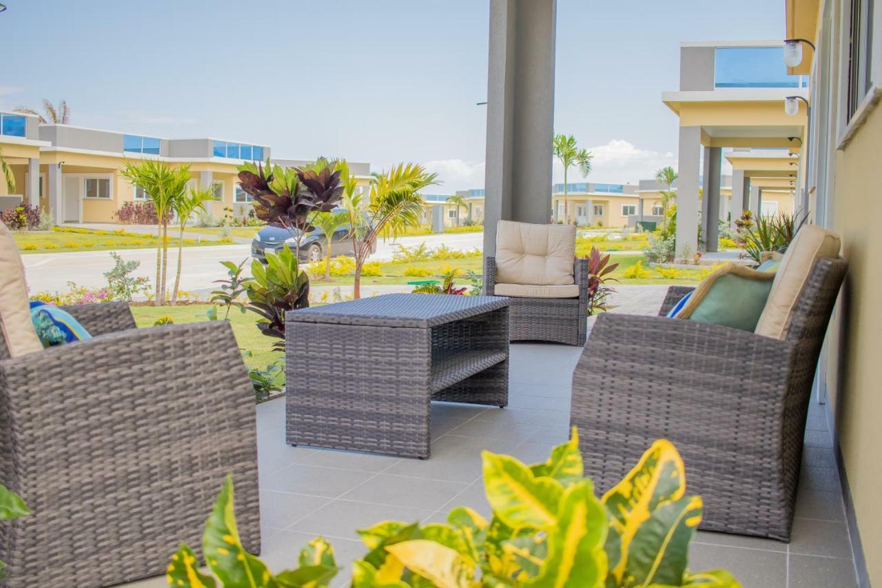 The Marina Villa De Sonja 오쵸 리오스 외부 사진