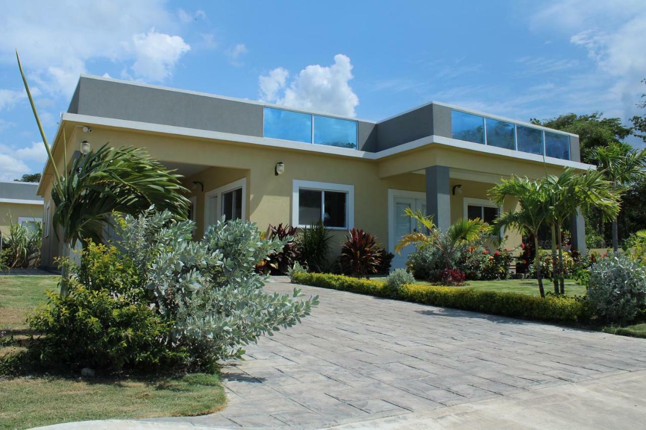 The Marina Villa De Sonja 오쵸 리오스 외부 사진