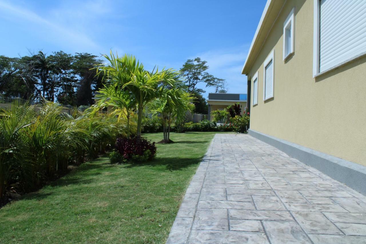The Marina Villa De Sonja 오쵸 리오스 외부 사진
